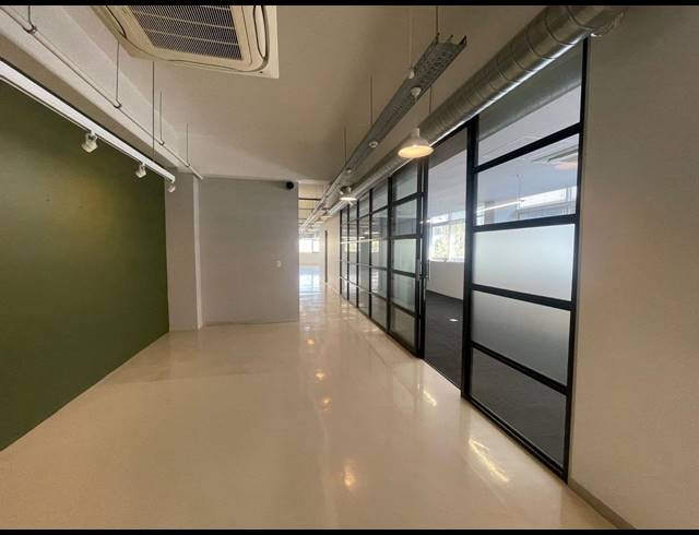 904M² OFFICE TO LET IN FORESHORE